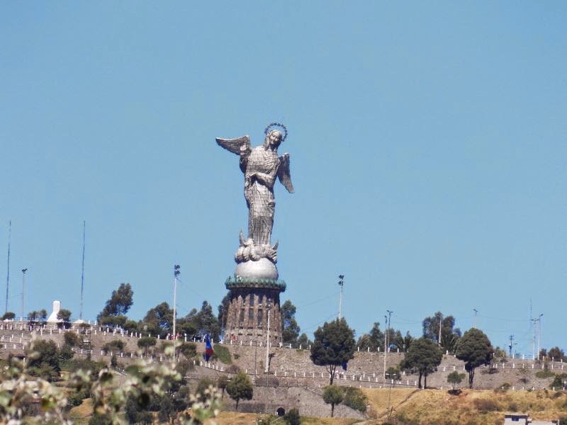 Monumento a la Virgen